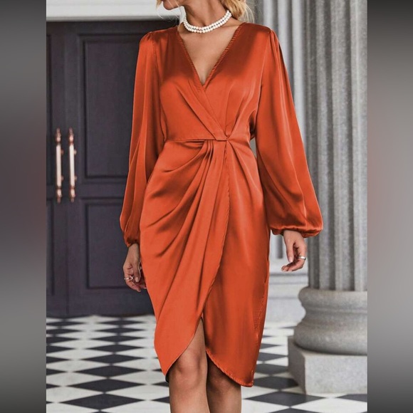 Luxe lantern sleeve wrap hem dress - Picture 11 of 16